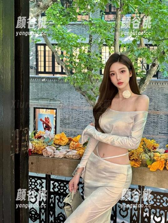 Xiuren秀人网 - 看米妮大萌萌如何在办公室释放高颜值福利写真！.txt