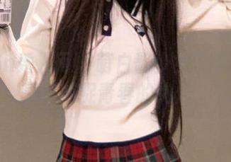 Xiuren秀人网 – 萌白酱少女写真美图套图：瞬间捕捉青春的绚烂！.txt