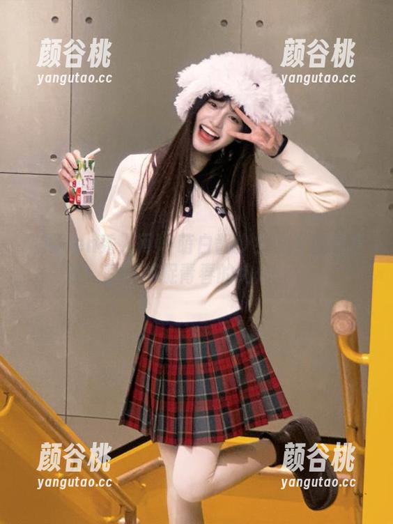 Xiuren秀人网 - 萌白酱少女写真美图套图：瞬间捕捉青春的绚烂！.txt