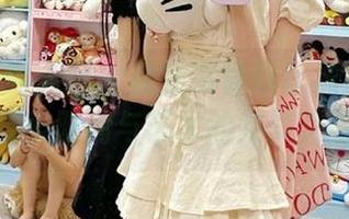Xiuren秀人网 – 最新谭睿琪丝袜系列写真原图，感受时尚与艺术的完美交融！.txt