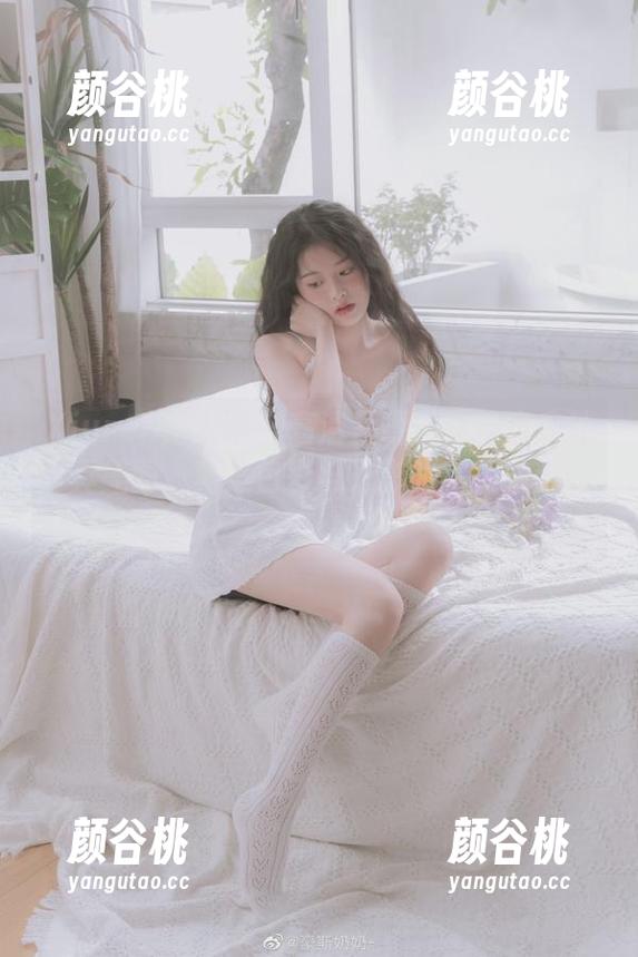 Xiuren秀人网 - 高清呈现！陆萱雅户外写真美图，真是色彩与光影的完美结合！.txt