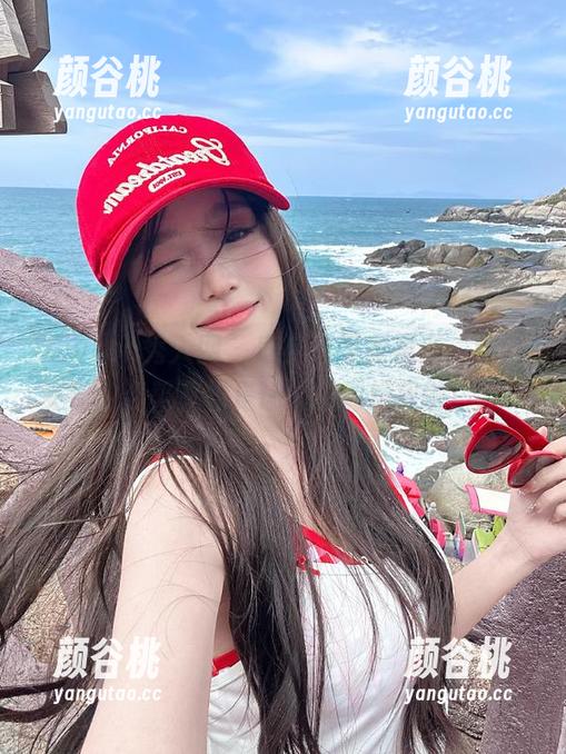 Xiuren秀人网 - 鹿小茜写真更新，这位女神的姿势真的是让人感到绝望啊！.txt