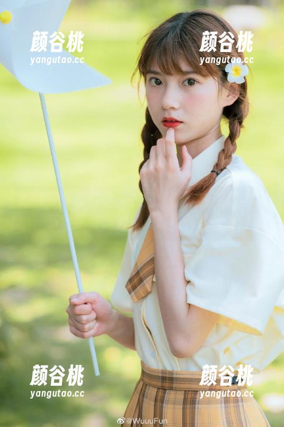 YALAYI雅拉伊 - 楚薇最新写真资源热荐，双眸点绛唇的唯美故事在这里.txt