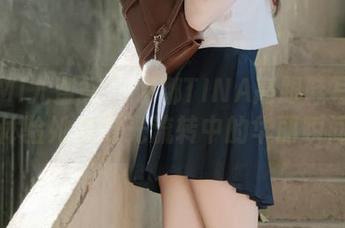 YouMi尤蜜荟 – 娜娜TINA高跟鞋写真全集：体验她在时光流转中的华丽瞬间.txt