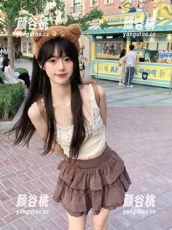 YouMi尤蜜荟 - 张思允Nice的日常作品，观看她如何捕捉生活的美好瞬间.txt
