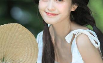 YouMi尤蜜荟 – 最新照片揭秘：是小逗逗花嫁写真背后的故事与灵感.txt