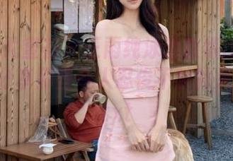 YouMi尤蜜荟 – 王雨纯泳池教练比基尼作品集，分享那些令人忍俊不禁的呆萌瞬间.txt