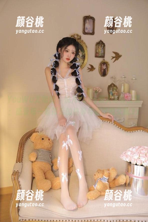 YouWu尤物馆 - 悦儿Yuky双人写真图集：感受每一幕背后的故事与情感的交融.txt