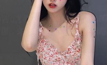 YouWu尤物馆 – 精选陆萱萱Cecilia美丽套图，女孩们，你们准备好被她的气场震撼了吗？.txt