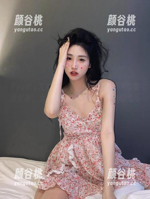 YouWu尤物馆 - 精选陆萱萱Cecilia美丽套图，女孩们，你们准备好被她的气场震撼了吗？.txt
