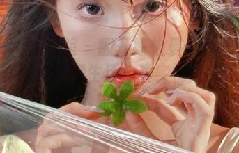 YouWu尤物馆 – 翻开陈怡曼coco的女友写真套图，诗意生活与真实情感交汇的奇妙旅程.txt