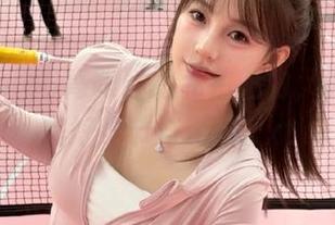 感受ZinieQ高跟鞋的私拍魅力，原图记录美好细节与瞬间.txt