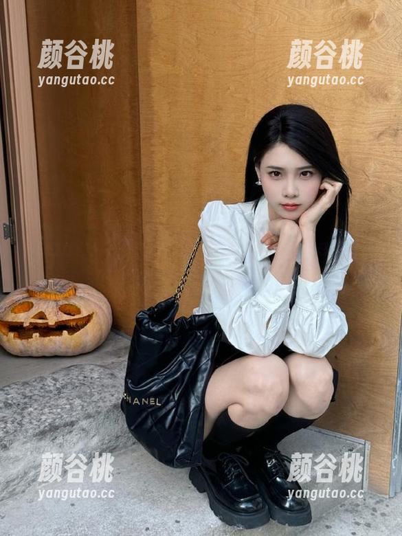 beautyleg - 不穿高跟鞋的Aileen也很美，下载这组作品一探究竟！.txt