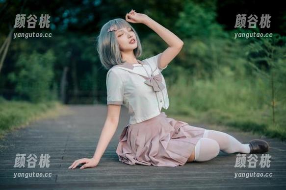 beautyleg - 感受海风轻拂，Aries泳装写真全集让你重温那段充满活力的夏日暑假时光.txt