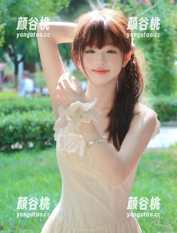 beautyleg - 高清图片系列：感受ChiChi在白色中的独特表现力.txt