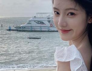 beautyleg – Faye与浴缸的浪漫故事：别具一格的精选合集，让你想要一试身手！.txt