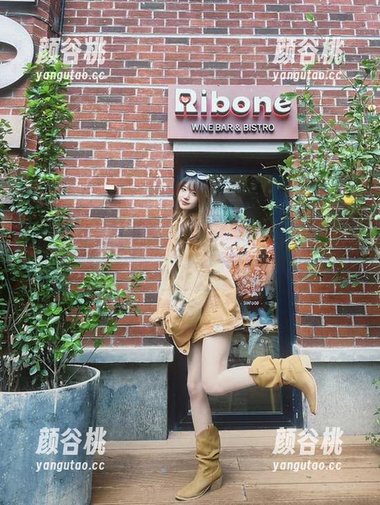 beautyleg - Kaylar私拍旅拍作品欣赏，带你走进每一个不可思议的瞬间.txt