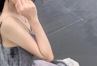 beautyleg – Momo黑白写真系列：让我们一起欣赏这位博主的独特艺术视角吧！.txt