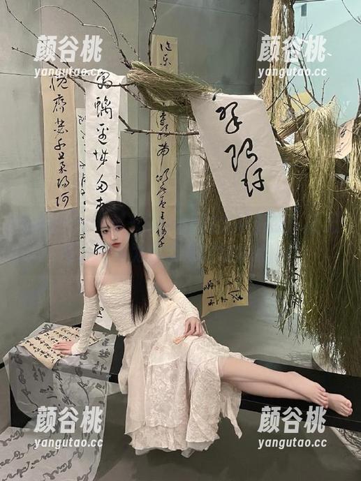 beautyleg - Sarah的丝袜诱惑：让无圣光图包为你带来独特体验.txt