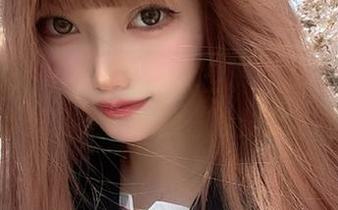梦幻eloise软软的写真世界：原图揭露“额外的滤镜”的奇妙效果.txt