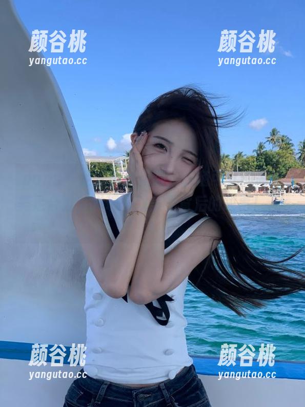 pans - 足下风光无限，跟随可儿的高清美足合集，发现一双美足背后的故事！.txt