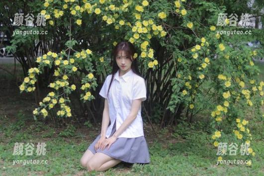 pans - 樱桃的最新制服作品公布，探索她那些令人惊艳的私密瞬间与魅力。.txt