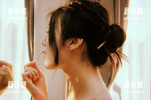免费分享一米八的大梨子热辣美脚写真美图，打造你的时尚灵感与美感体验！.txt