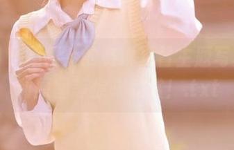 微密圈 – 不爱笑的赛琳夏日主题写真，福利原图等你来欣赏！.txt