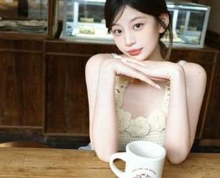 丽柜 – 允儿学姐写真作品魅力无限，海量资源持续更新中！.txt