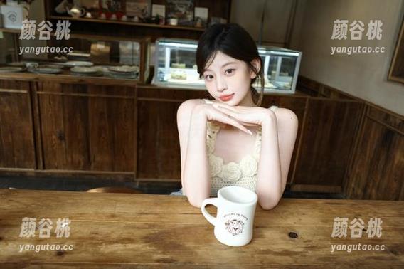 丽柜 - 允儿学姐写真作品魅力无限，海量资源持续更新中！.txt