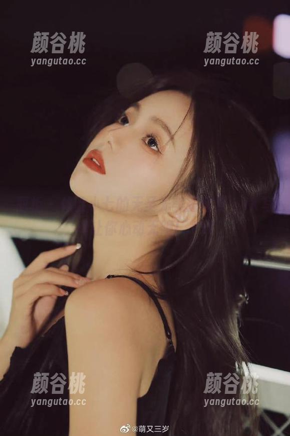 丽柜 - 体验小七的无圣光美图盛宴，JK写真让你心动无限！.txt