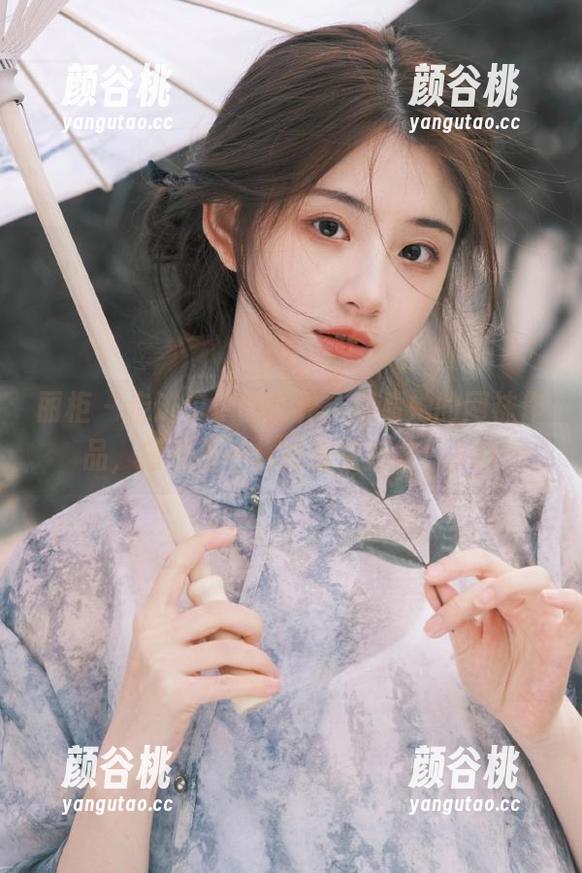 丽柜 - 走进尔尔的世界，观看她的网袜作品，感受不一样的视觉盛宴！.txt