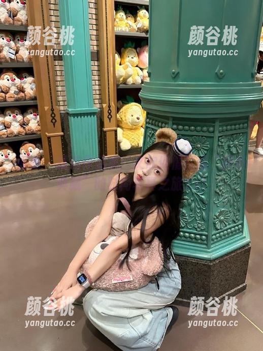 丽柜 - 精选作品集：文欣倾情打造“丽柜典藏”的时尚写真之旅.txt