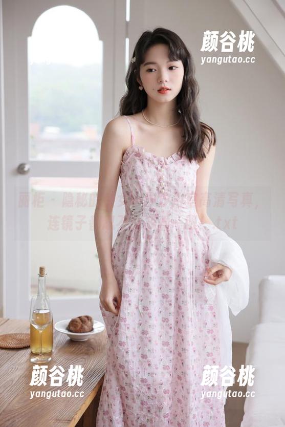 丽柜 - 隐秘的侠女：汐汐浴室高清写真，连镜子都忍不住多看一眼！.txt