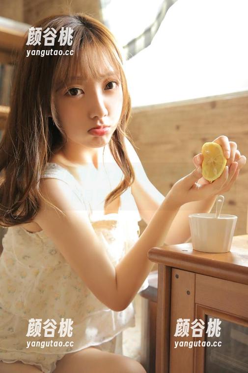 丽柜 - 最新菲菲女孩写真，记录每个瞬间的自信与优雅！.txt
