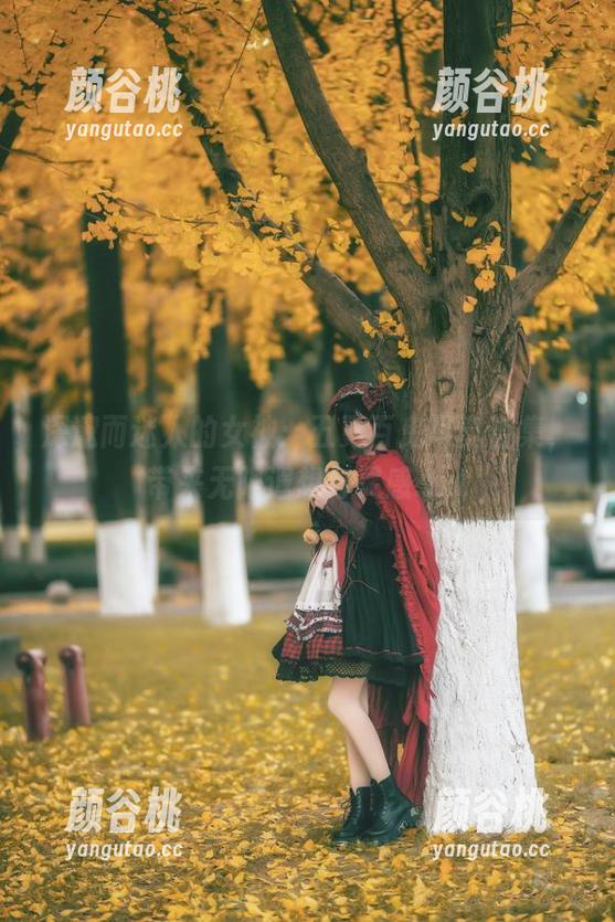 深邃而迷人的女神：五更百鬼写真合集，带来无限遐想与灵感.txt