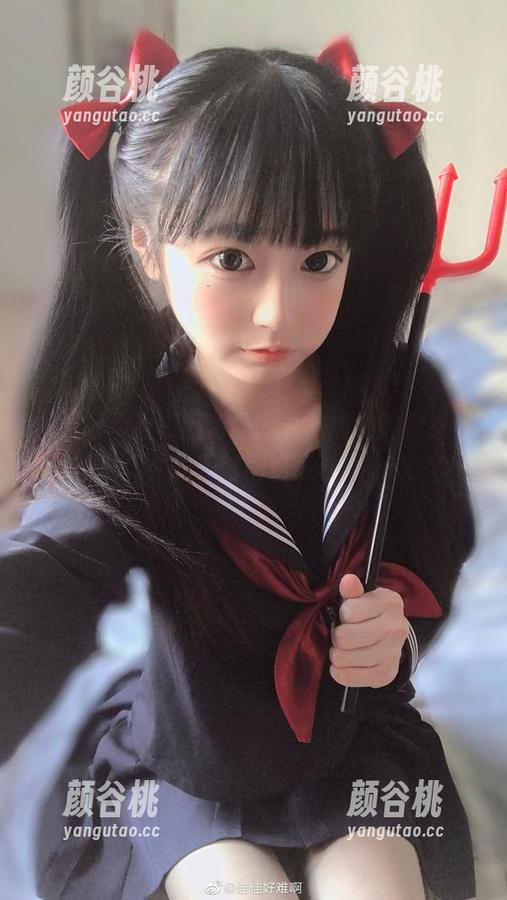佳佳好难啊校服套图分享，捕捉青涩岁月的美好回忆.txt