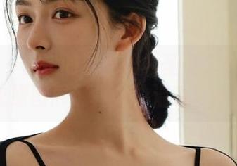 微密圈 – 保守的二舅妈的圣诞之旅：无圣光原图展现真实的温暖！.txt
