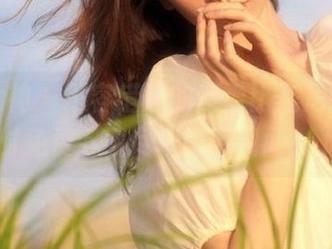 克拉女神 – 不容错过的凌雪比基尼图包，限时免费下载尽享美丽瞬间！.txt