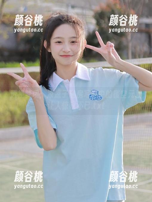 透视梦境：凉凉子私房写真中的镂空元素让人惊叹不已.txt