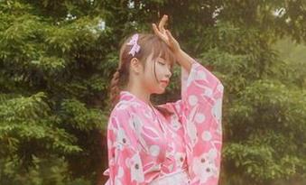 大胆在线探秘：十万珍吱伏特的白桃乌龙奶茶写真合集，让你的审美嗨起来！.txt