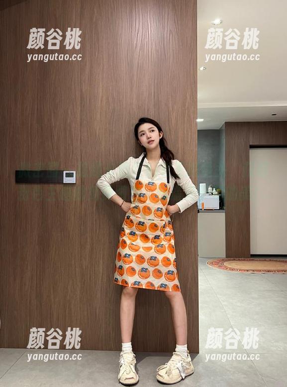 微密圈 - 追随卡通百科老王的镜头，获取粉色主题的免费图包，创造属于你的美！.txt