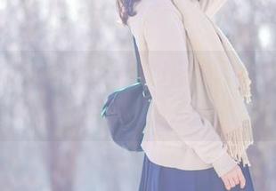 周叽是可爱兔兔的免费JK写真大放送，演绎出无尽的少女心！.txt