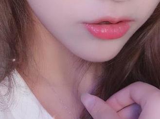 啾小妍Deer精彩写真集即将更新，妍宝带来更多动人瞬间等你欣赏！.txt