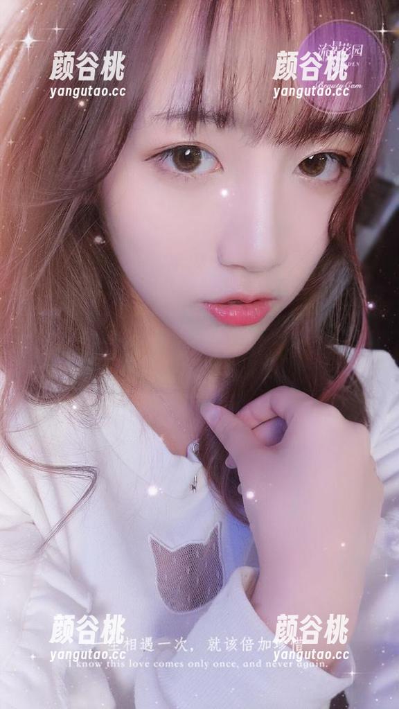啾小妍Deer精彩写真集即将更新，妍宝带来更多动人瞬间等你欣赏！.txt