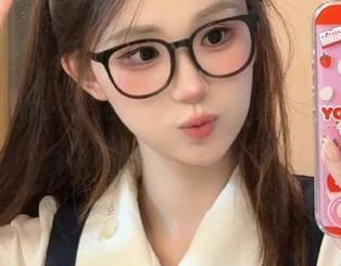 喵写真精选少女黑丝图集，作品展示青春女孩的时尚气息.txt