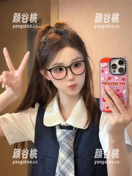 喵写真精选少女黑丝图集，作品展示青春女孩的时尚气息.txt
