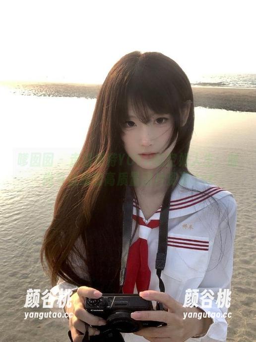 嗲囡囡 - 走进模特YOYO的空姐人生：时尚与优雅的高质量图片资源.txt