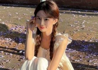 嗲囡囡 – 欣欣Rubybaby白丝系列作品全集：惊艳与优雅并存，展现她的多重魅力与风情！.txt