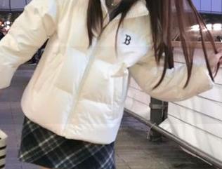 嗲囡囡 – 优美流氓小巫女白裙写真原图，精心整理图包等你欣赏.txt